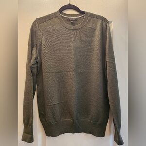 Men's Long Sleeve Crewneck Sweater